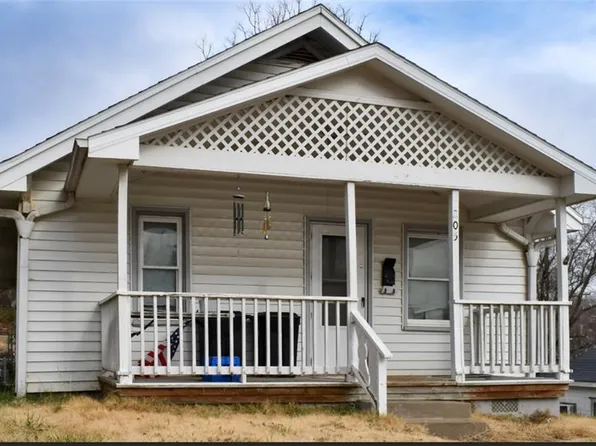 205 E Vassar St, Saint Joseph, MO 64504