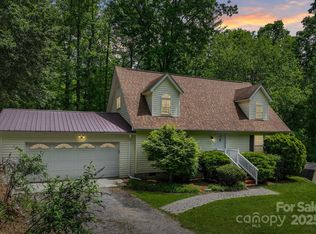 84 Varnadore Dr, Arden, NC 28704