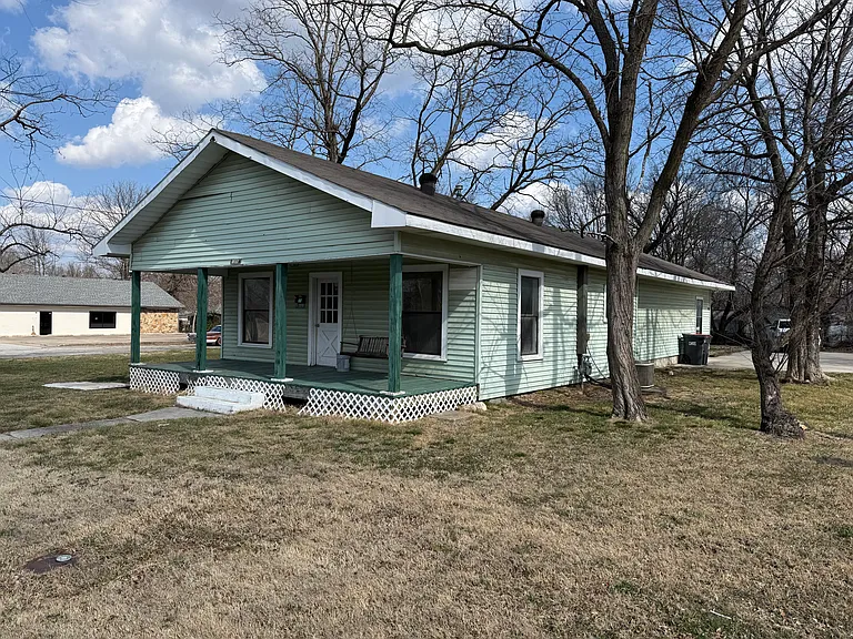 625 Park St — Photo 19
