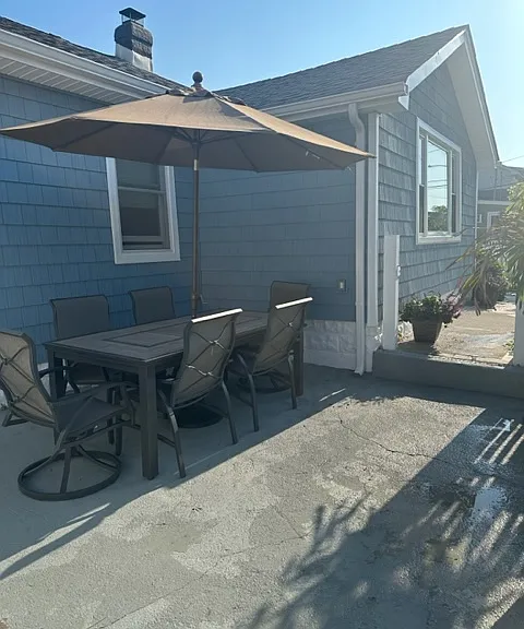 608 W Olive St — Photo 3