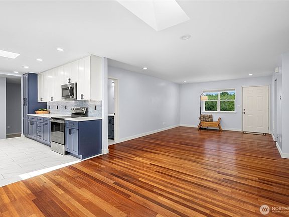 2nd image of 37708 Vista Key Drive NE