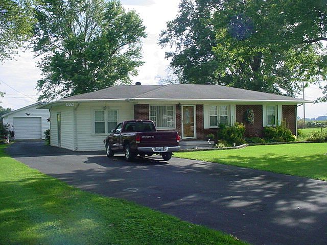 1st image of 4924 Meadowlark Dr