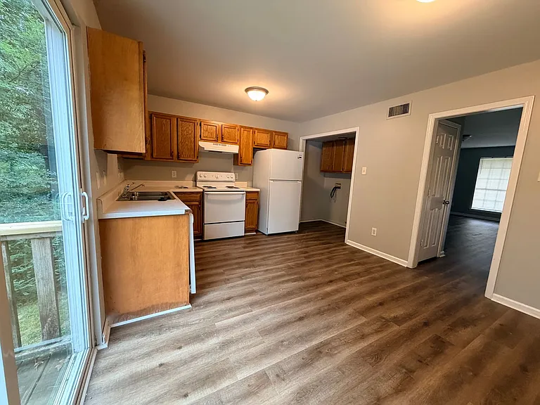 8700 White Rock Lane Units 1-3 — Photo 5