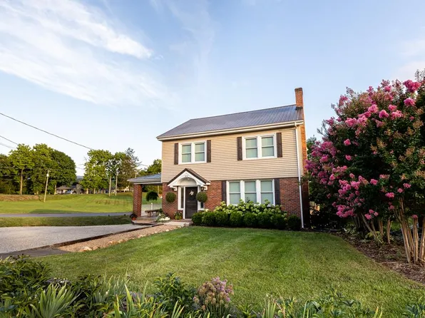 304 E Main St, Lebanon, VA 24266