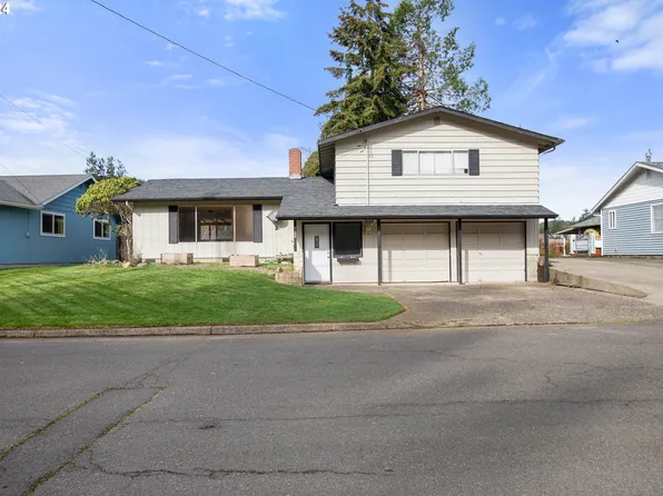 3100 Ridgeway Dr, Reedsport, OR 97467