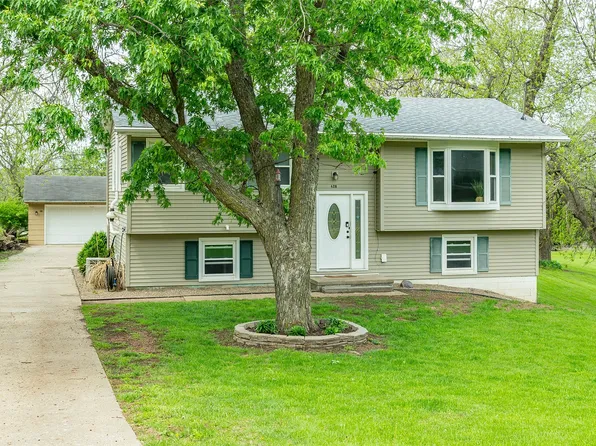 428 N Pleasant Hill Blvd, Pleasant Hill, IA 50327