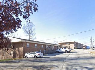 1701 N John B Dennis Hwy, Kingsport, TN 37664