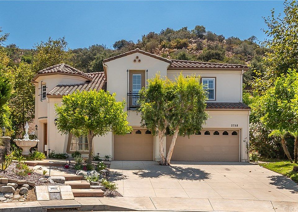 1st image of 2758 Sleepy Hollow Pl