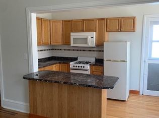 4060 Chestnut St APT 3M, Philadelphia, PA 19104