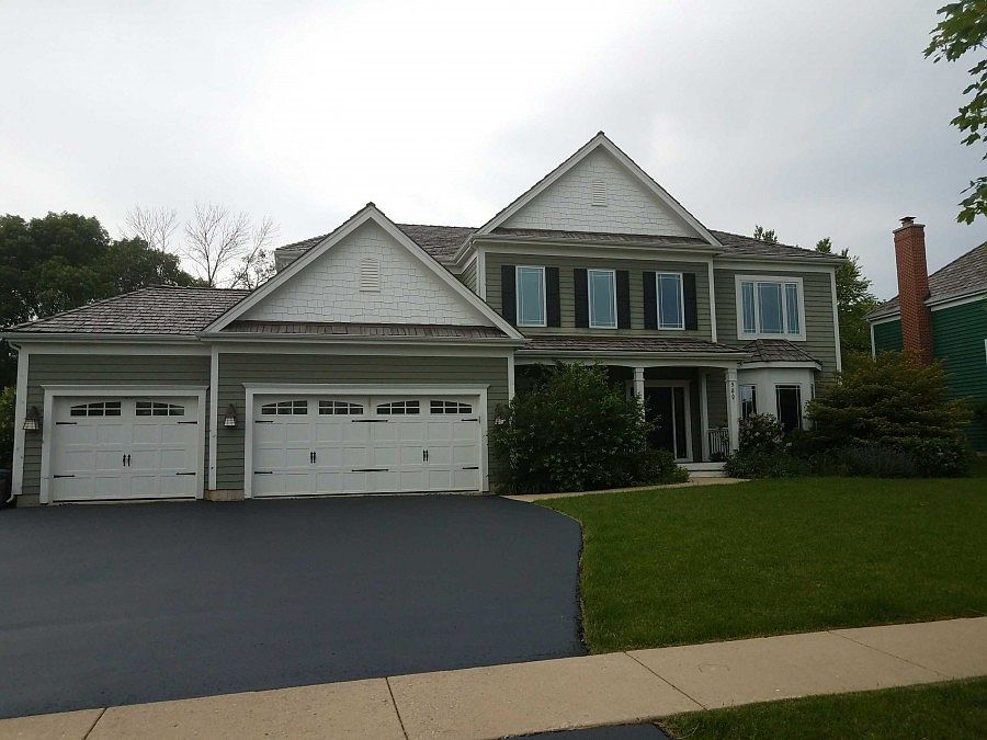 1st image of 580 Oxford Ln