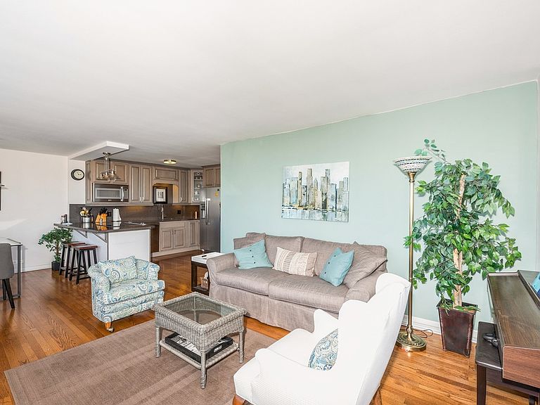 Carl Sandburg Village Apartments Chicago, IL Zillow