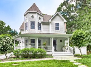 2150 Paradise Shores Rd, Southold, NY 11971