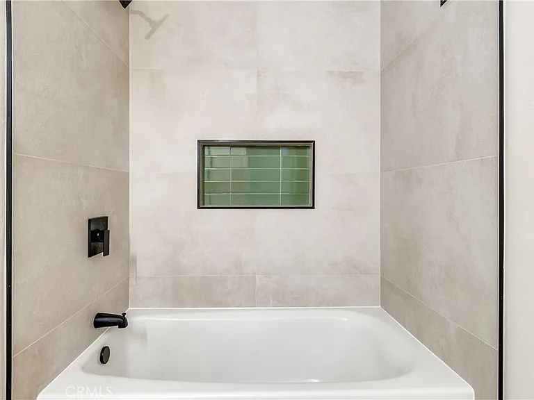 11119 Poplar St #D — Photo 23