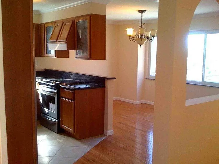 121 Old Centers Ferry Rd — Photo 3
