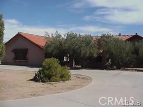 7651 3rd Ave, Hesperia, CA 92345