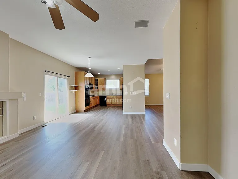 9742 Jasper Dr — Photo 5