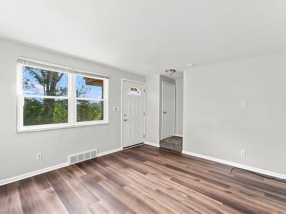 5th image of 9218 Florida Ave