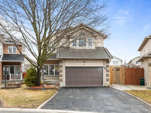 30 New Deighton Cres, Ottawa, ON K2G 6H6