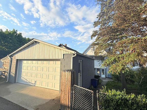 2nd image of 1169 W Elm St