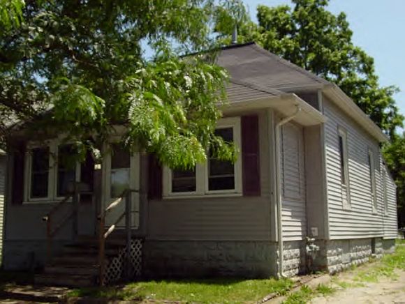 2nd image of 527 E Olive St