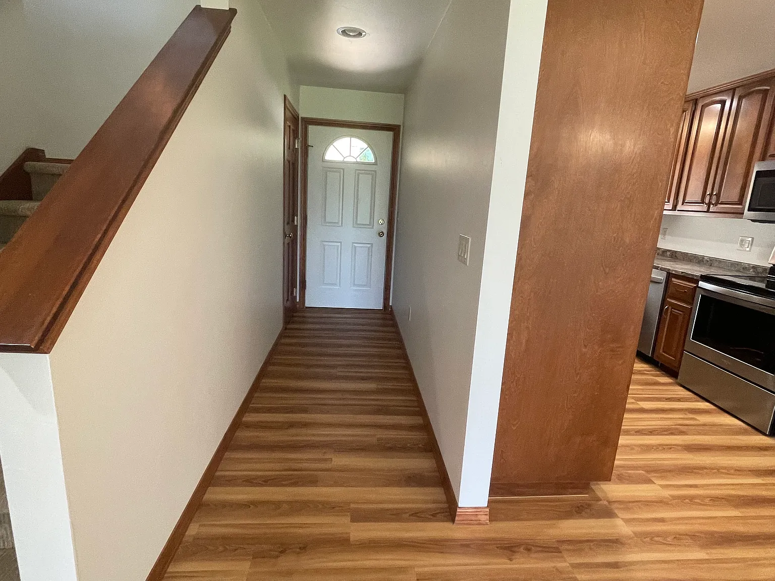 4 bed, 2064 sqft, $2,700 — Photo 4