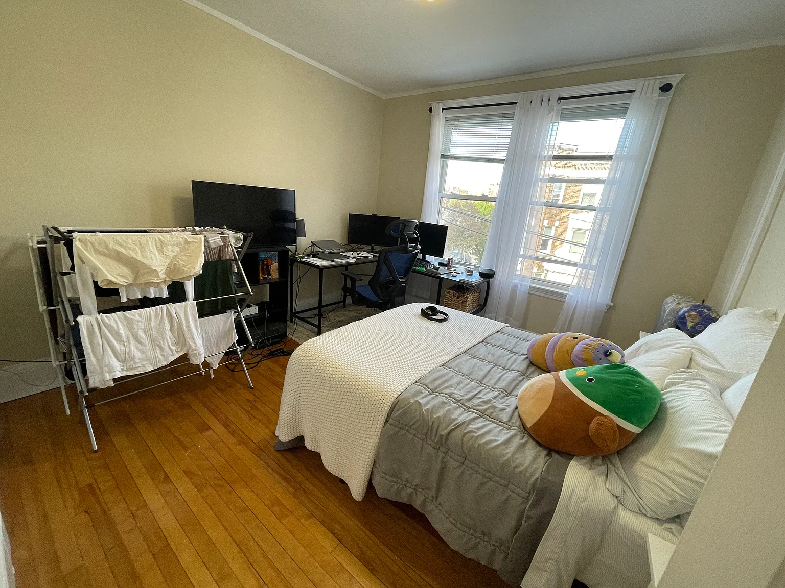 7-12 Colborne units — Photo 2