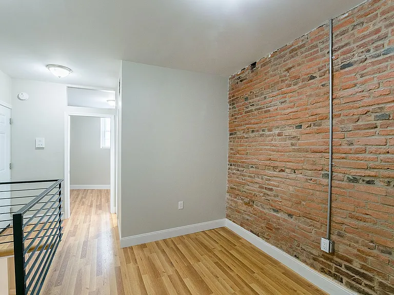 1126 E Passyunk Ave — Photo 7