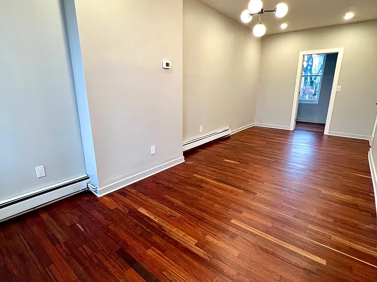 25 Whitman Ave — Photo 13