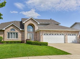 19525 Edgebrook Ln, Tinley Park, IL 60487