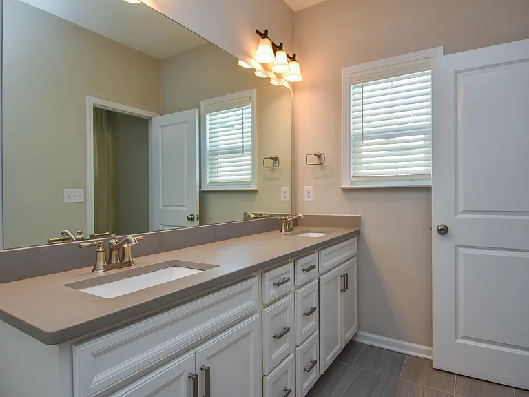 612 Tudor Park Way — Photo 16