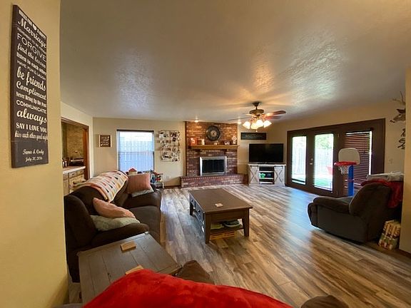 3rd image of 1013 Quail Creek Dr