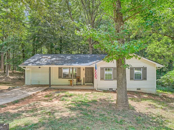 9229 Carr Cir SW, Covington, GA 30014