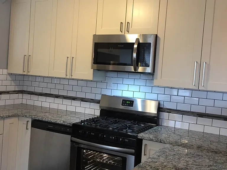 12941 S Saginaw Ave — Photo 4