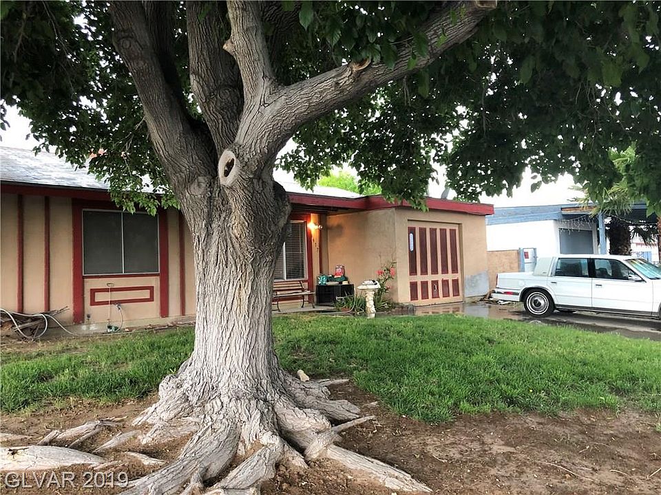 2nd image of 4617 Sawyer Ave