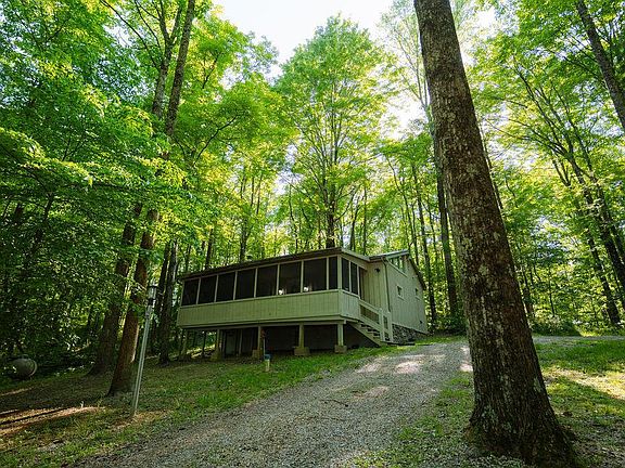 2nd image of 20554 Thompson Ridge Rd