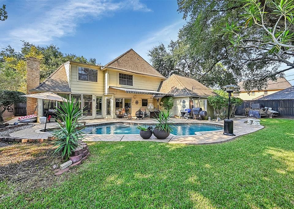 1st image of 3511 Creekbriar Dr