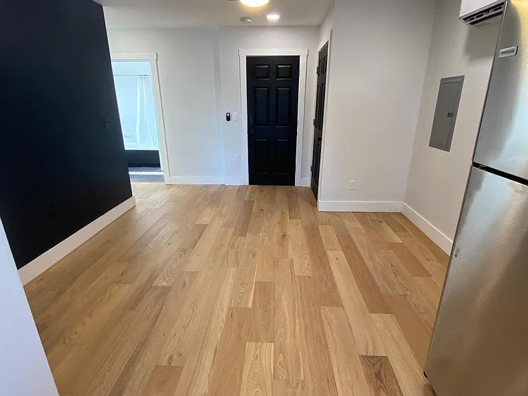 321 Summit St #1 — Photo 6