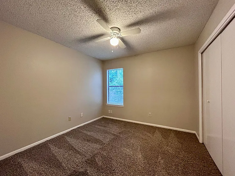 8908 Schick Rd — Photo 9