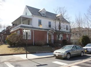 94-19 71st Ave, Forest Hills, NY 11375