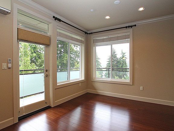 5th image of 8850 164th Ave NE #306