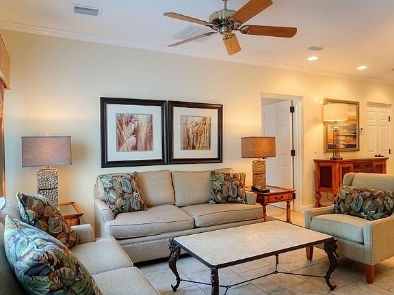 4th image of 2527 Boxwood Ln #2527/2528