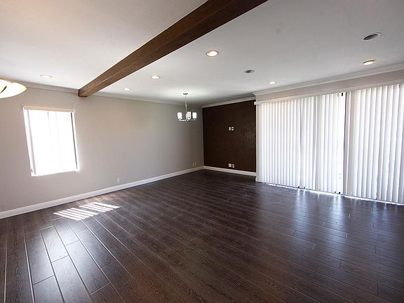 5th image of 1101 S Rexford Dr #3104151358