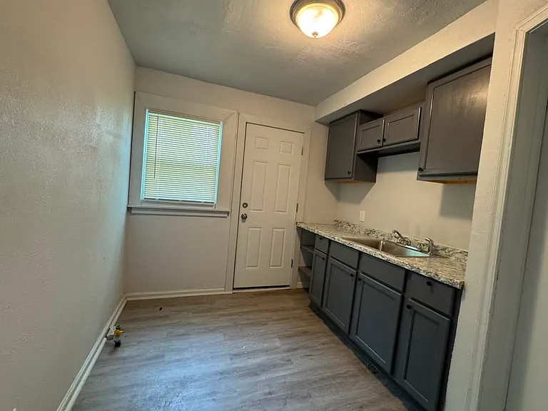 12651 Kelly Rd #1 — Photo 4