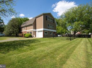 608 Charles Ave, Deale, MD 20751