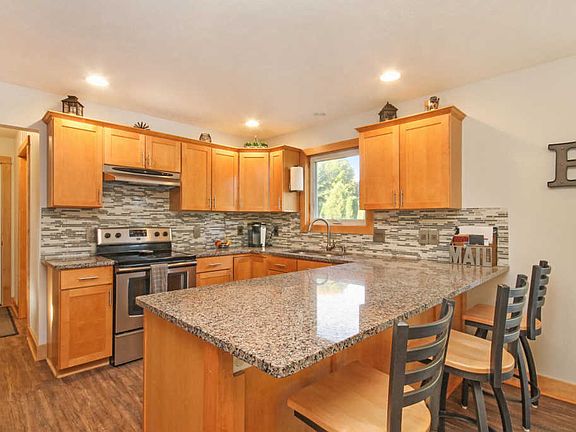 5th image of 9257 Hessler Dr NE