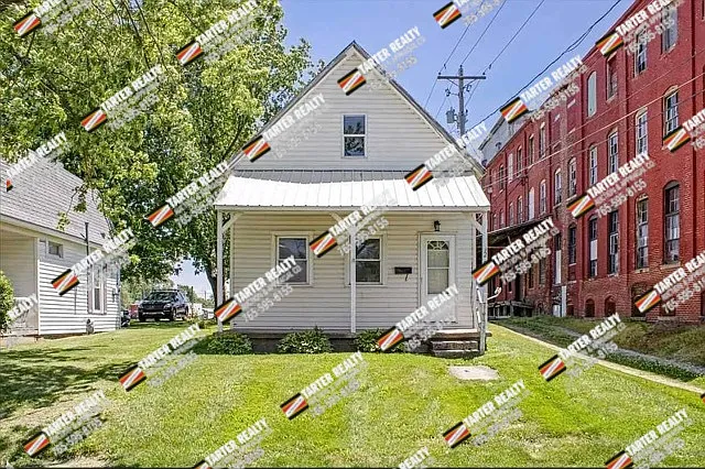 420 N West St