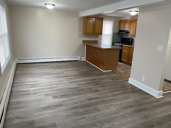 2nd image of 61 N Greeley Ave APT 1