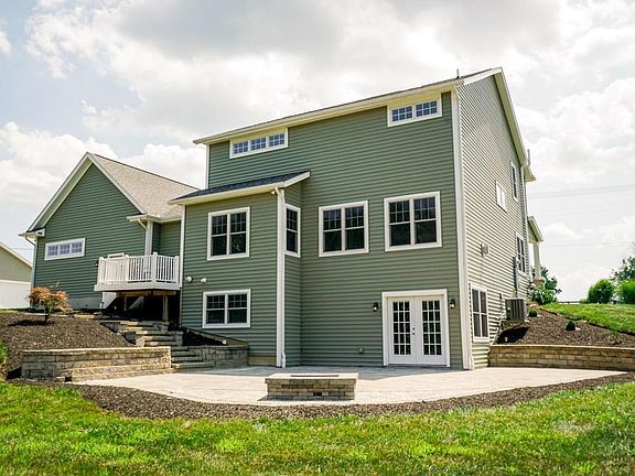 Blacks Rd back of hm