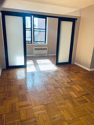 Living room, photo 1