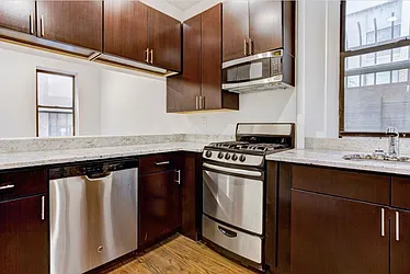 Rented by Mdrn Residential